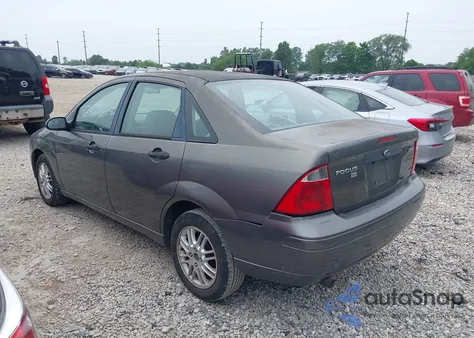 2005 Ford Focus Zx4 из США, поврежденный, VIN 1FAFP34NX5W290755